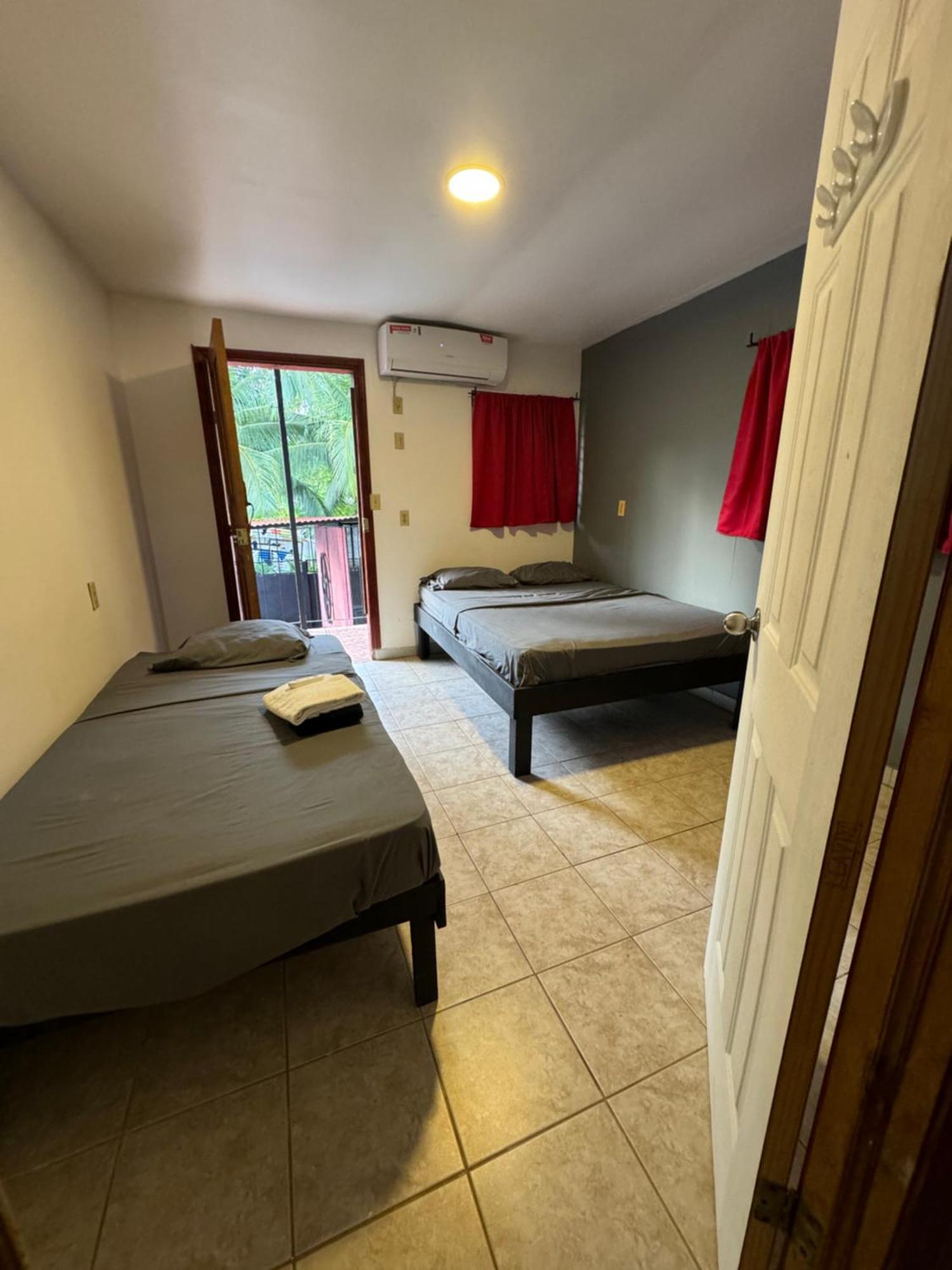 Отель Casa Fotr Loco Увита Экстерьер фото